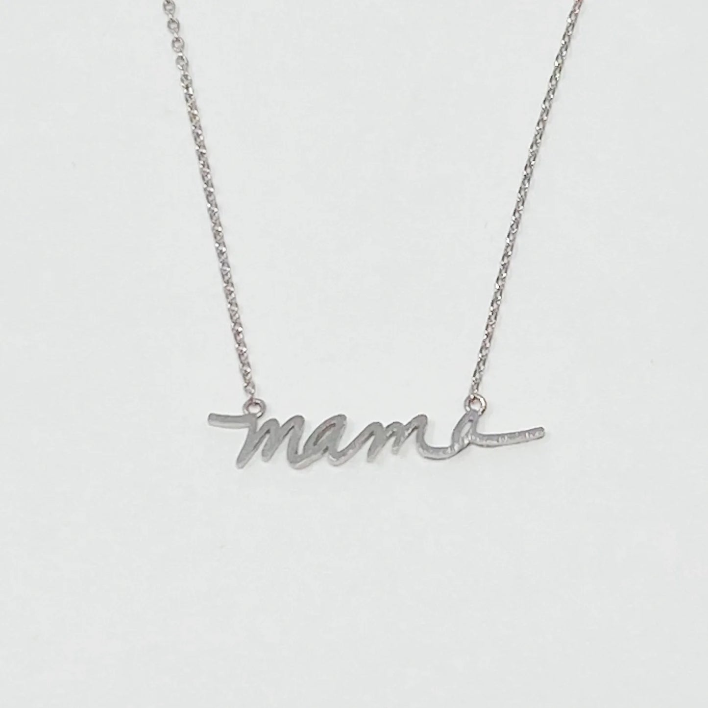 Mama necklace