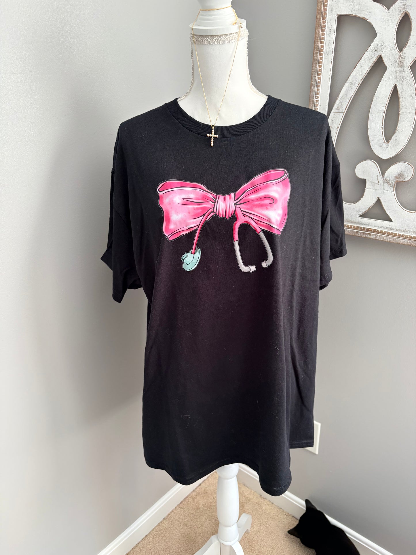 Pink Bow Stethoscope Graphic Tee / Crewneck / Hoodie | T-Shirt, Crewneck & Hoodie